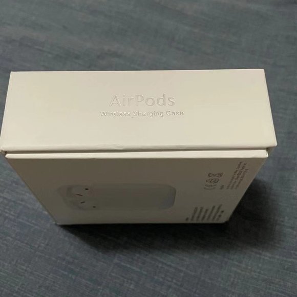 Apple AirPods 2nd - Picture 4 of 5